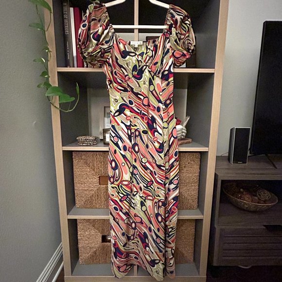 Moon River Marble Print Midi Dress - Picture 6 of 6